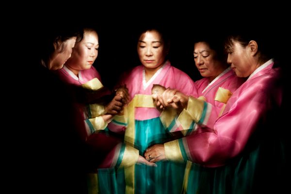 © Flore-aël SURUN - Image from the The Shaman with the Fan photography project