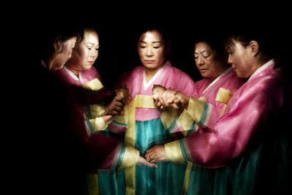 © Flore-aël SURUN - Image from the The Shaman with the Fan photography project