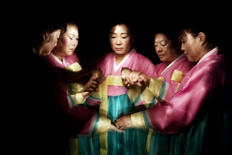 © Flore-aël SURUN - Image from the The Shaman with the Fan photography project