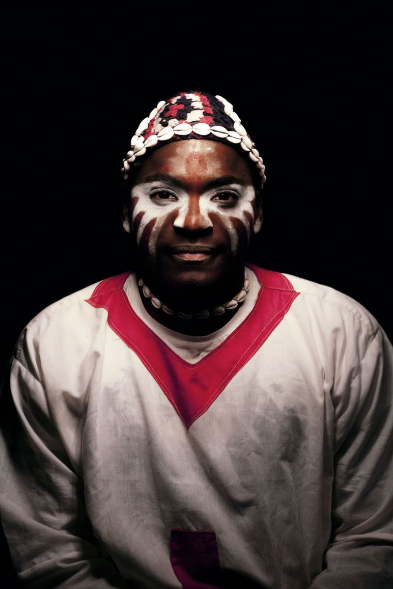 © Flore-aël SURUN - Quoindoi, the Tourbillon, son of Divine Spark. Gabon.Member of the Circle of Wisdom.Genac, France.