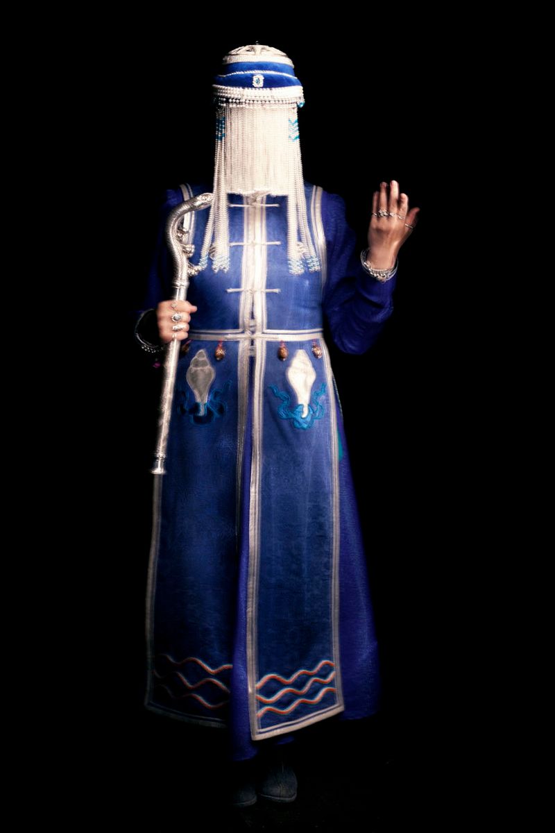 © Flore-aël SURUN - Image from the Shamans of the Circle of Wisdom photography project