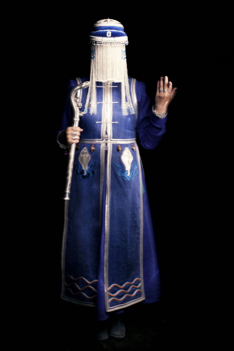 © Flore-aël SURUN - Image from the Shamans of the Circle of Wisdom photography project