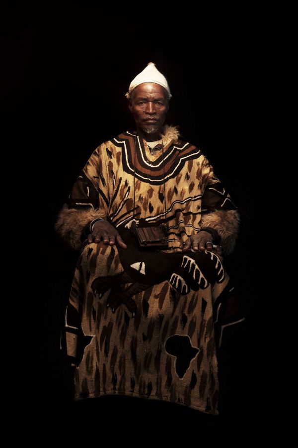 © Flore-aël SURUN - Image from the Shamans of the Circle of Wisdom photography project