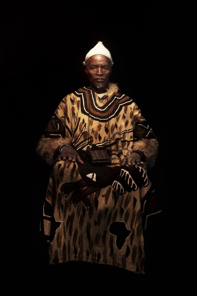 © Flore-aël SURUN - Image from the Shamans of the Circle of Wisdom photography project