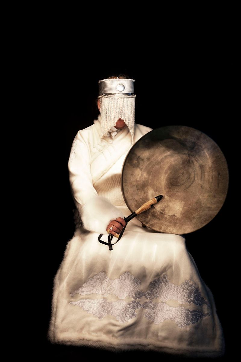 © Flore-aël SURUN - Image from the Shamans of the Circle of Wisdom photography project