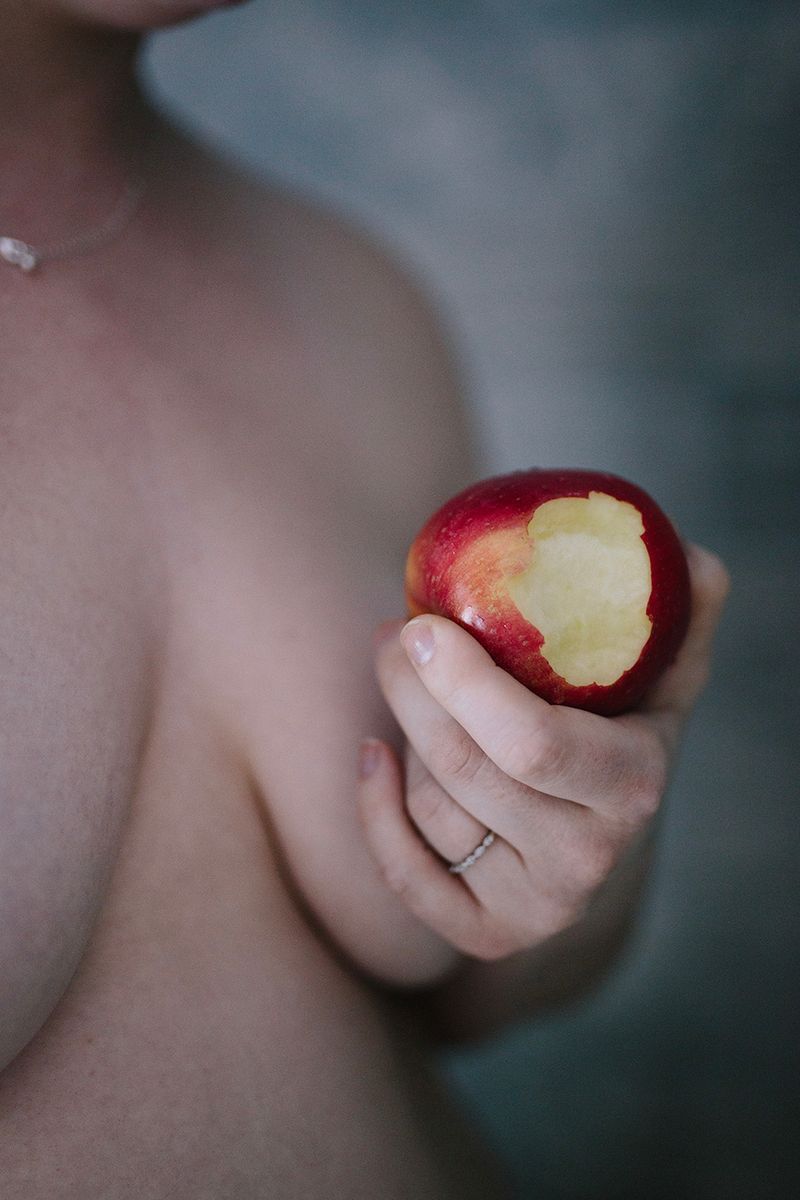 © Olivia Phare - Bite, 2019 // Digital Photograph