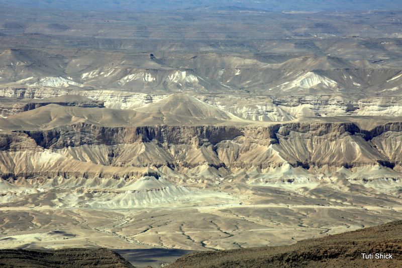 © Matya Shick - Image from the Ramon, an alien erosion crique photography project