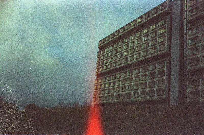 © lise saxtrup - Image from the we live here photography project