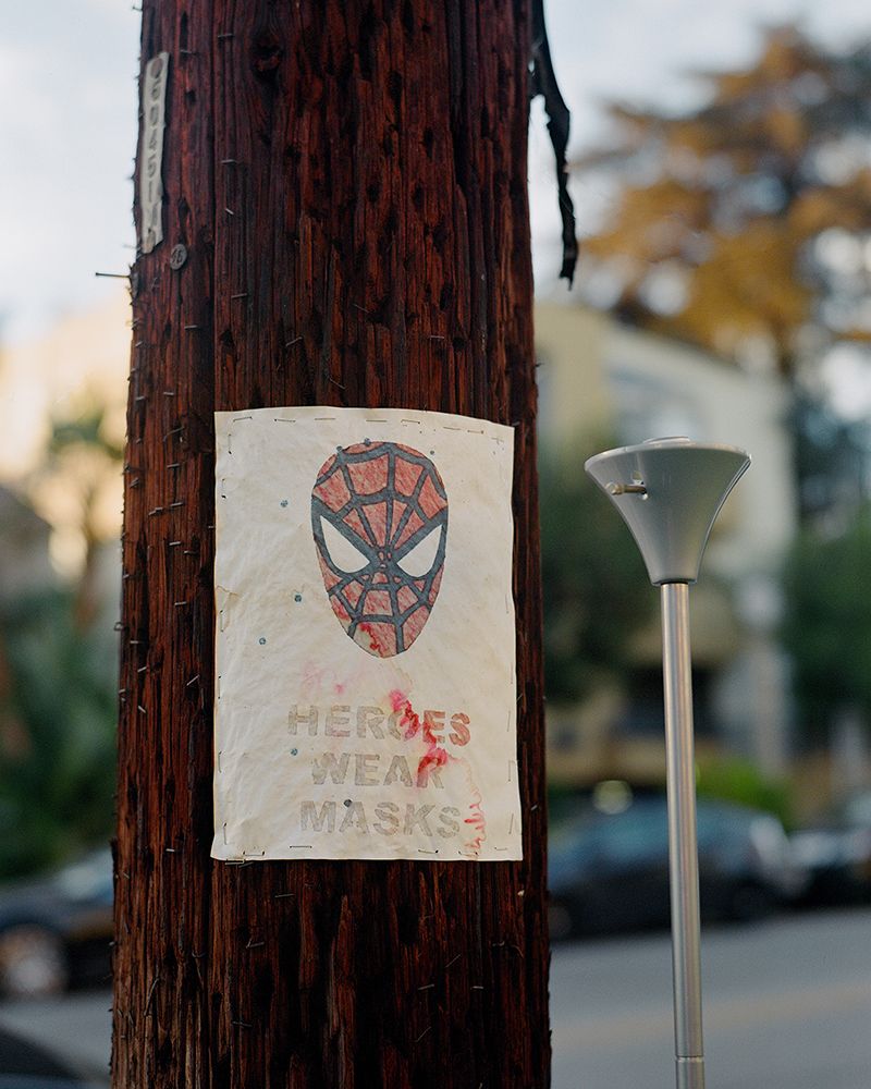 © Fred Mitchell - Image from the Two Conversations About the Same Thing photography project