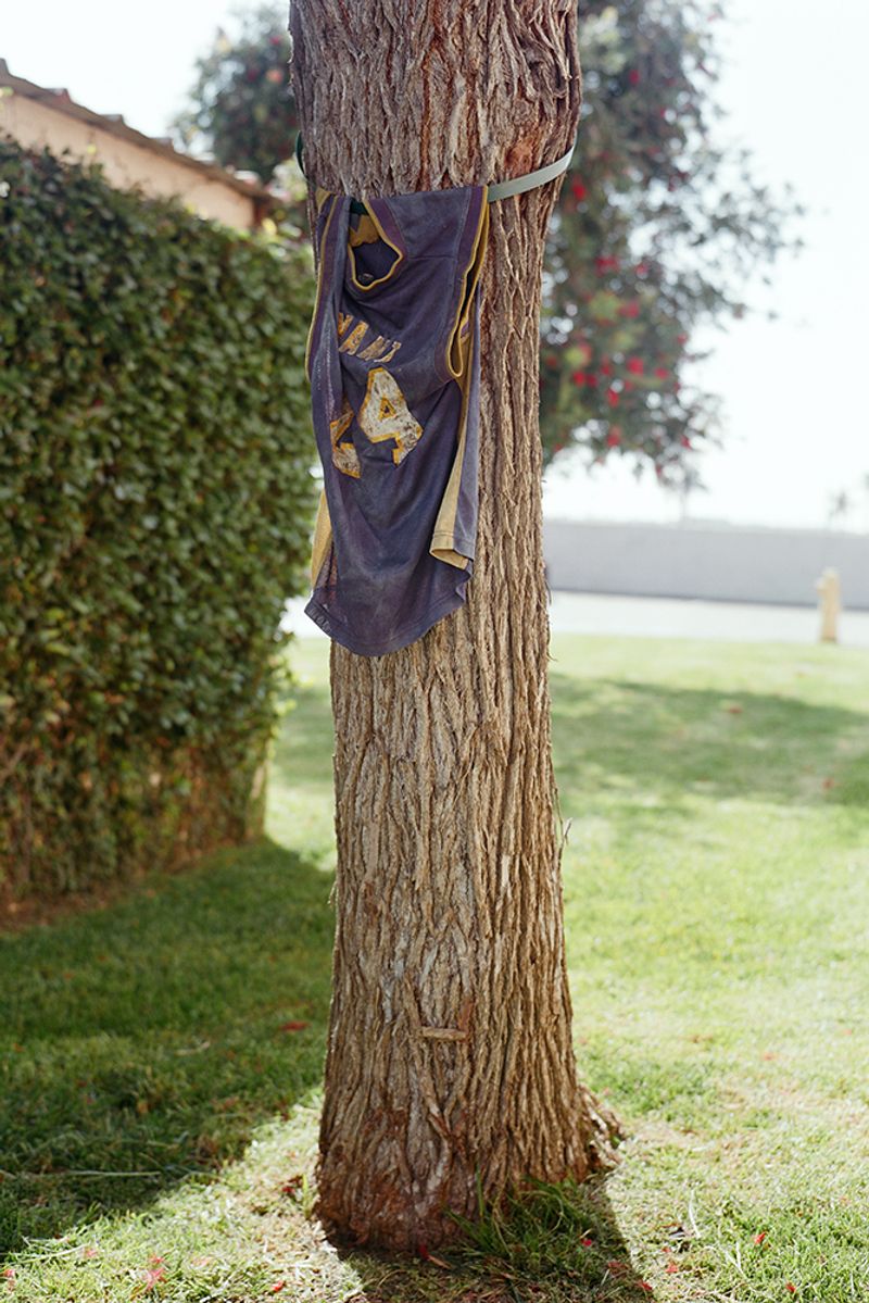 © Fred Mitchell - Image from the Two Conversations About the Same Thing photography project