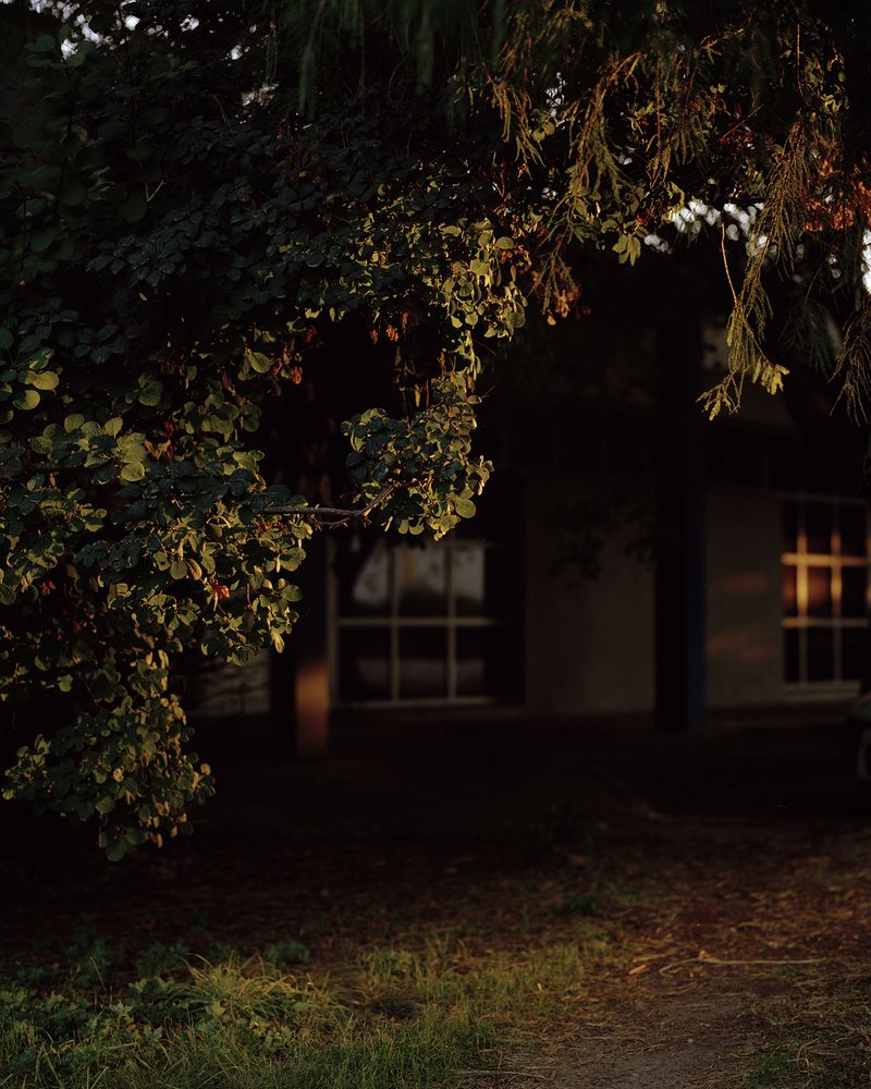 © Emily Graham - Image from the The Blindest Man photography project