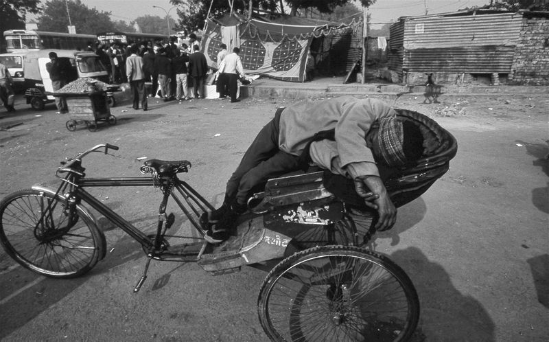 © Hwan Kim - Near Varanasi, India