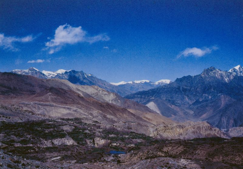 © Hwan Kim - A peaceful backcountry village in the Himalayas