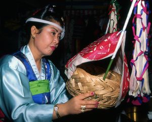 Visible and invisible - world of shamans 보이는 것과 보이지 않는 것