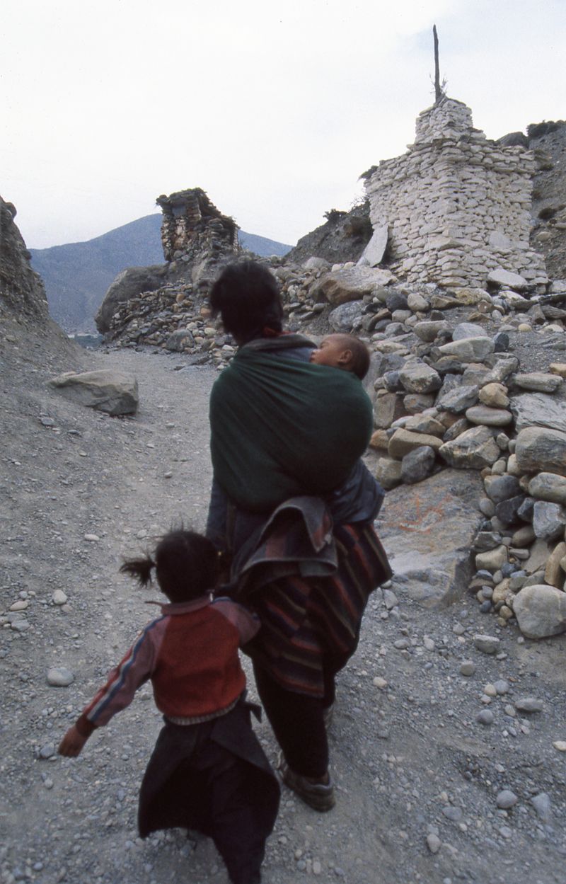 © Hwan Kim - Mother and daughter I met Jomsom, Nepal