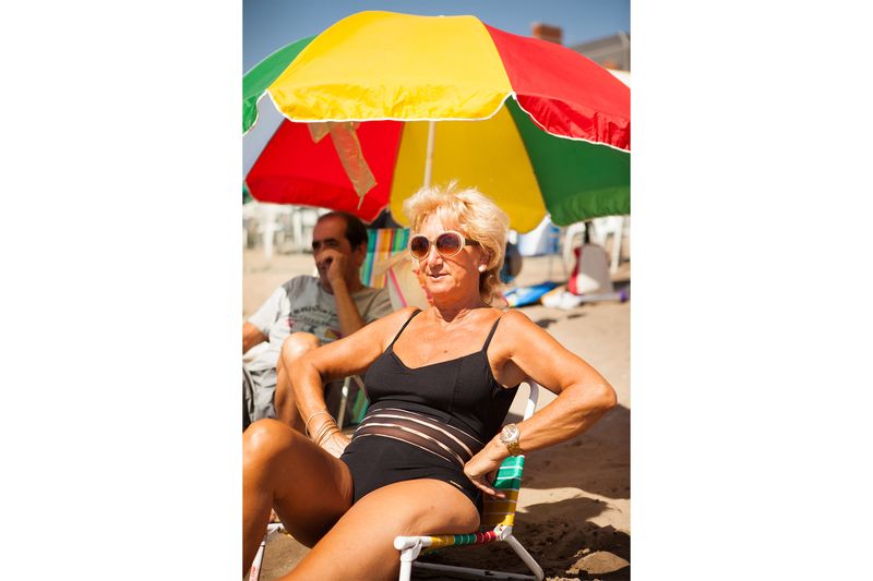 © Ignacio Coló - Image from the Golden ladies photography project