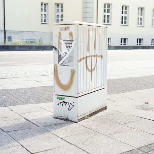 © Oscar McQuillan-Byrne - Electrical Box with defaced anti-fascist rally poster, Dessau, Germany