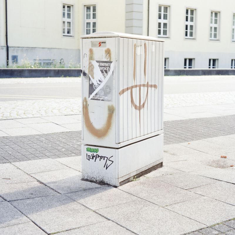 © Oscar McQuillan-Byrne - Electrical Box with defaced anti-fascist rally poster, Dessau, Germany