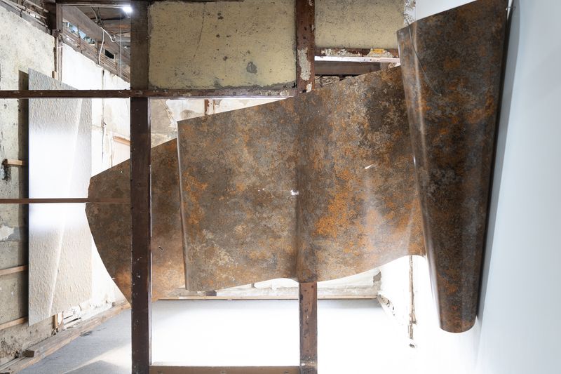 © 도영 김 - Installation, 80g, #Iron, 90x60cm, Boanartspace, 2024