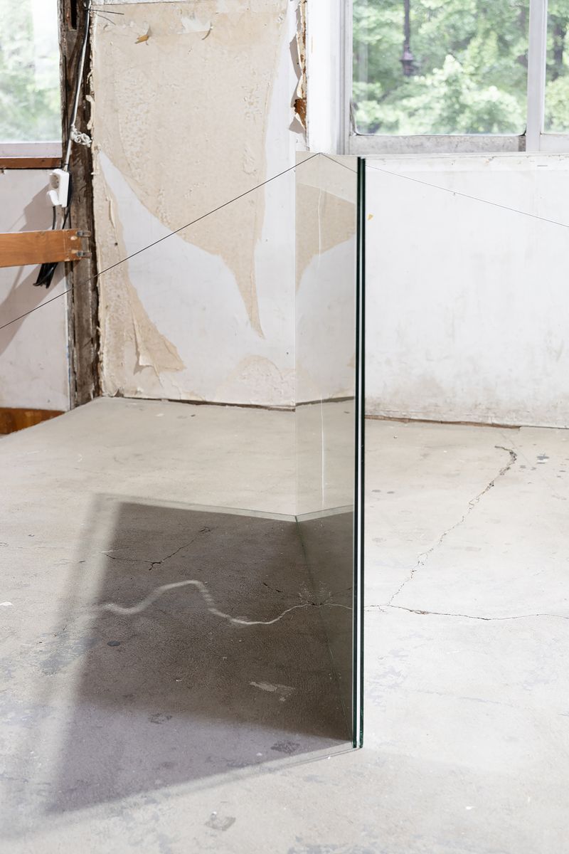 © 도영 김 - Installation, 80g, #Cracks, 90x60cm, Boanartspace, 2024