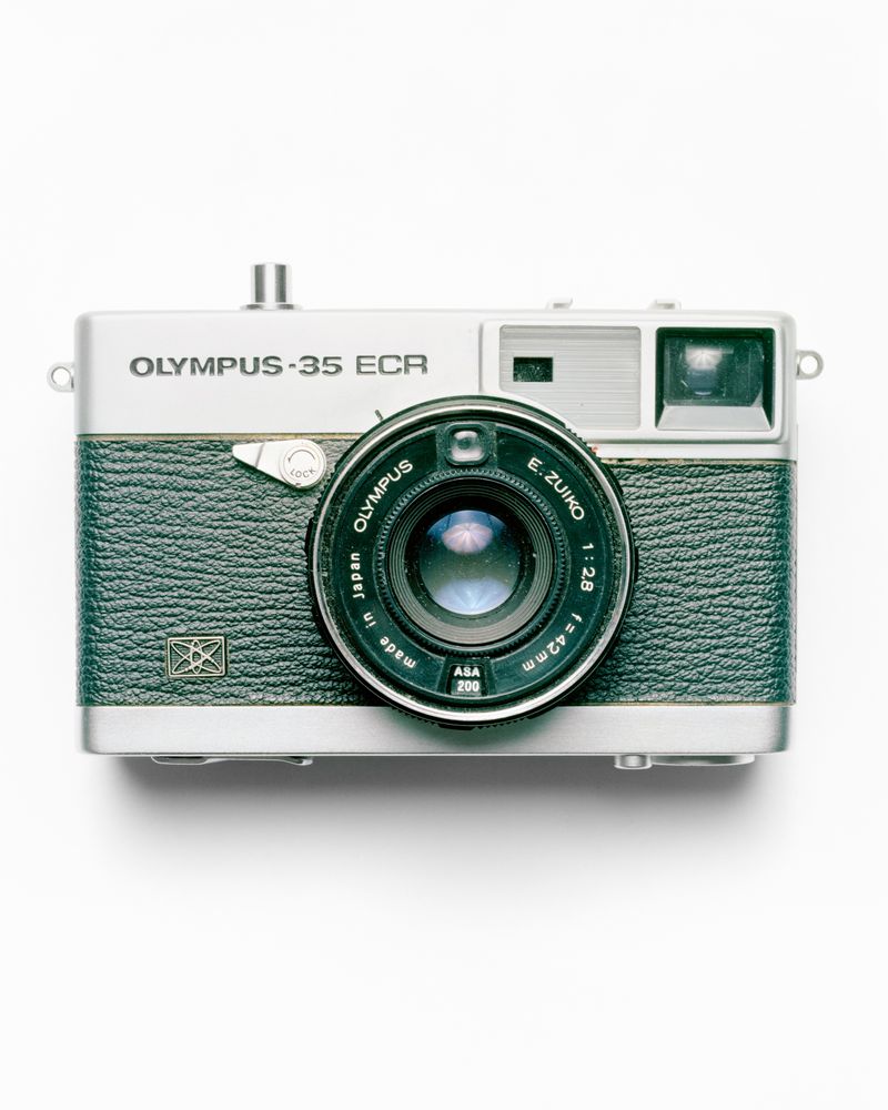 © Silas Bahr - Image from the Semjase's Friend photography project