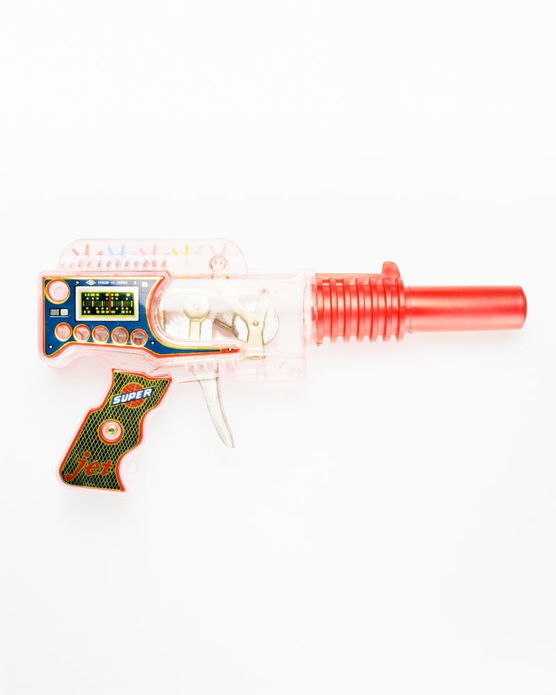 © Silas Bahr - The Super Jet Ray Gun, a 1980s toy weapon from Japan that critics say is the alleged weapon of the aliens.