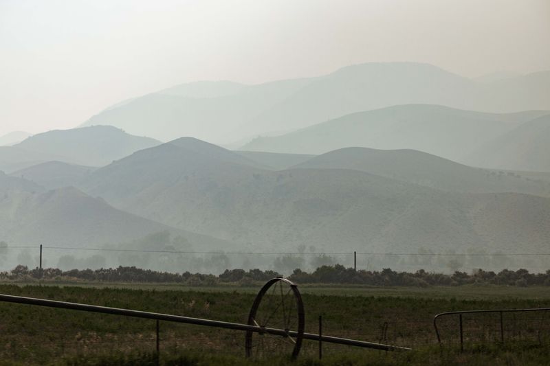 © Kimberly Wee Ebol - Image from the Mundane photography project