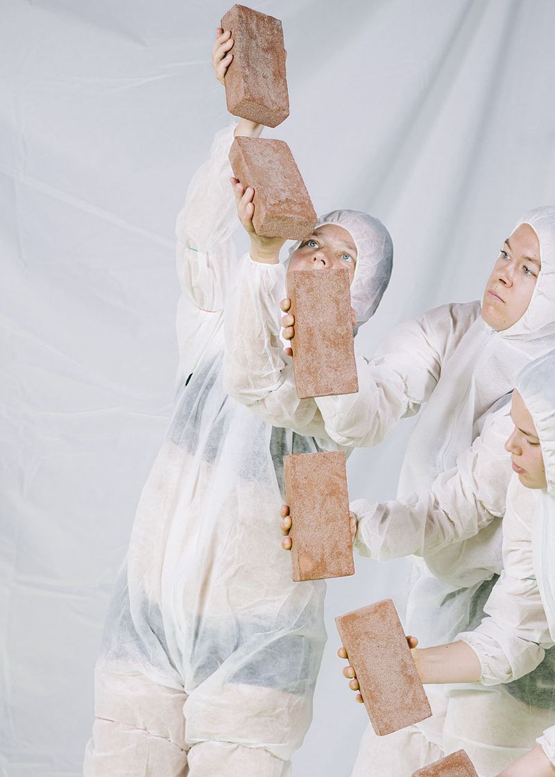 © Angela Lidderdale - 11. The Body, the Object, and the Metaphor - Co: Connection 01