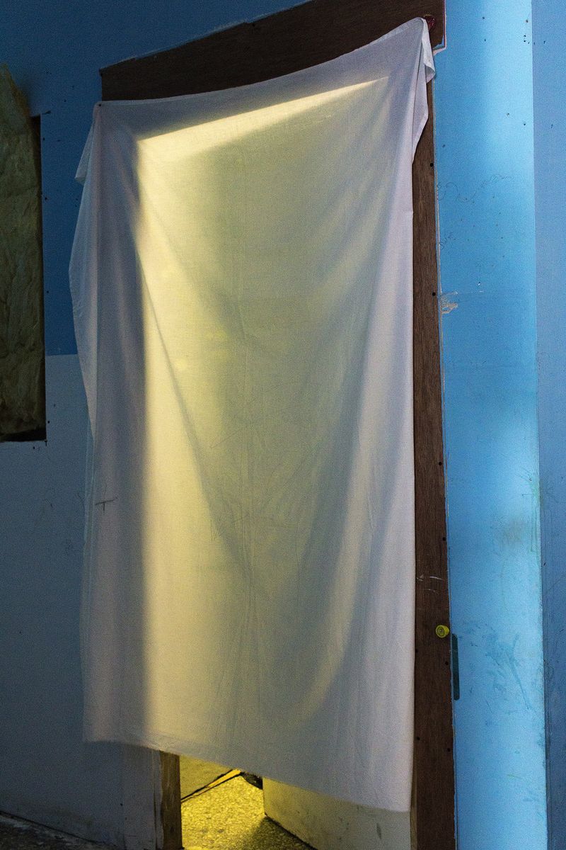 © Florine Thiebaud - Image from the Breaking Point photography project