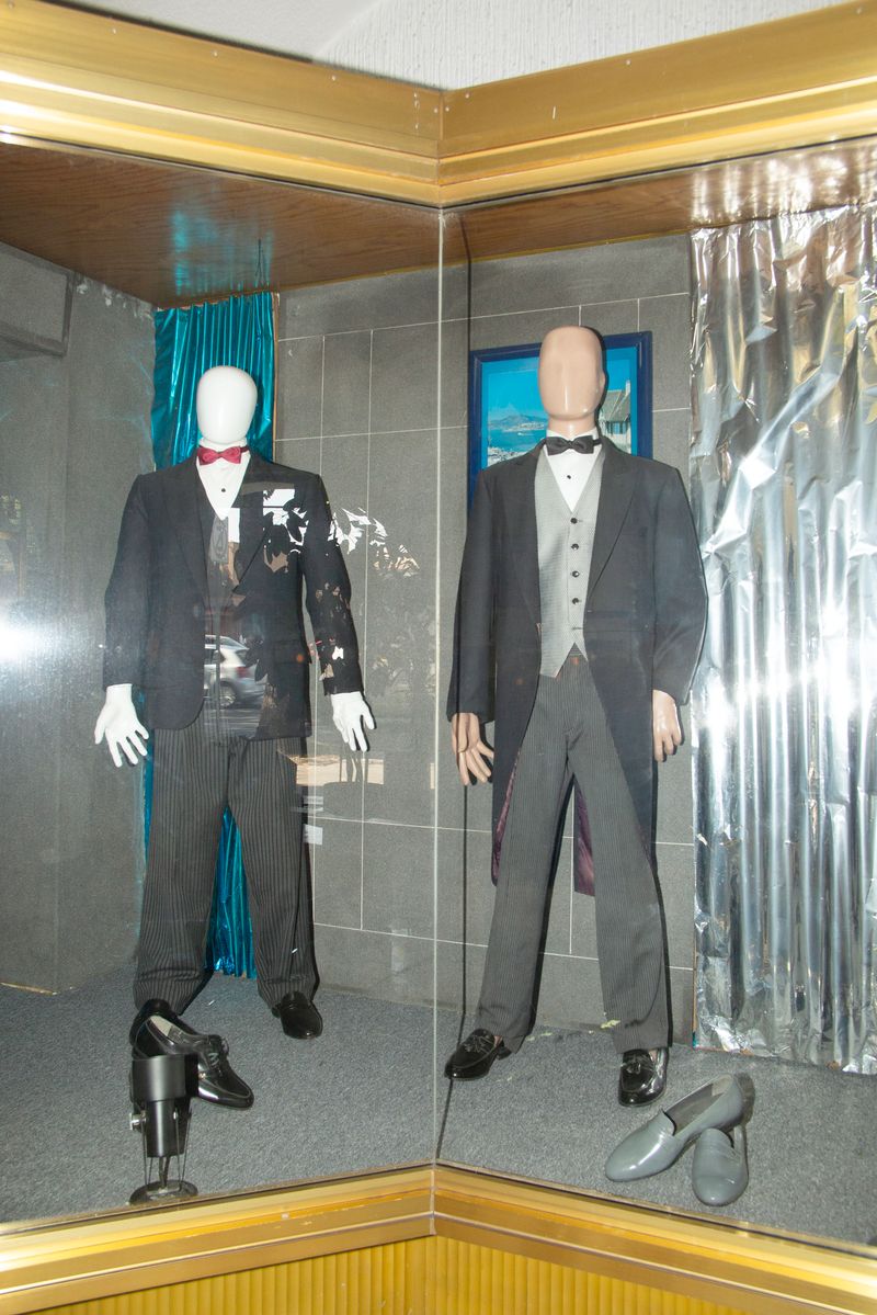 © Melba Arellano - García´s Tuxedo Rental