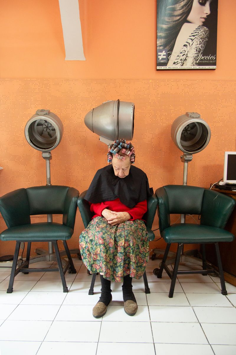 © Melba Arellano - Sala de belleza Ana María, a beauty salon opened in the 60´s.