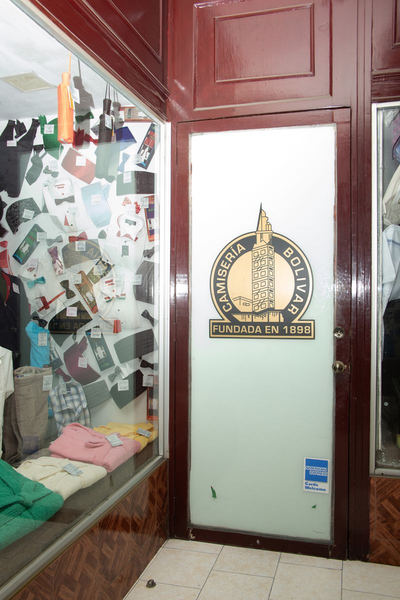 © Melba Arellano - Camisería Bolivar, one of the oldest men´s fashion boutique in the city.