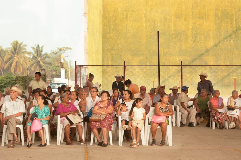 © Melba Arellano - Image from the THE MUNICIPAL PALACE photography project