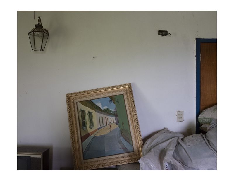 © Andrea Hernández Briceño - An old painting in a country estate in Maturin, Venezuela, on August 14, 2018