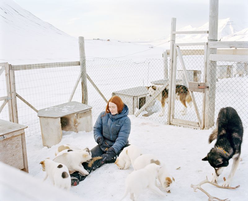 © Catherine Lemblé - Ronja and the Husky Puppies