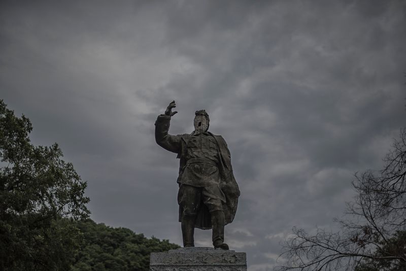 © Valery Melnikov - The damaged monument to Soviet politician Sergei Kirov. Gorlovka, Donetsk region, Ukraine