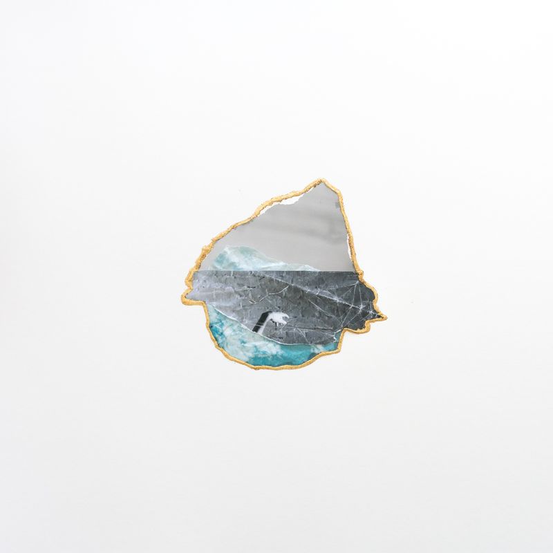 © Morvarid K - Ecotone 13 50x65cm Unique piece Fragmented photo prints on various paper, rice powder, urushi lacquer and 24ca gold powder