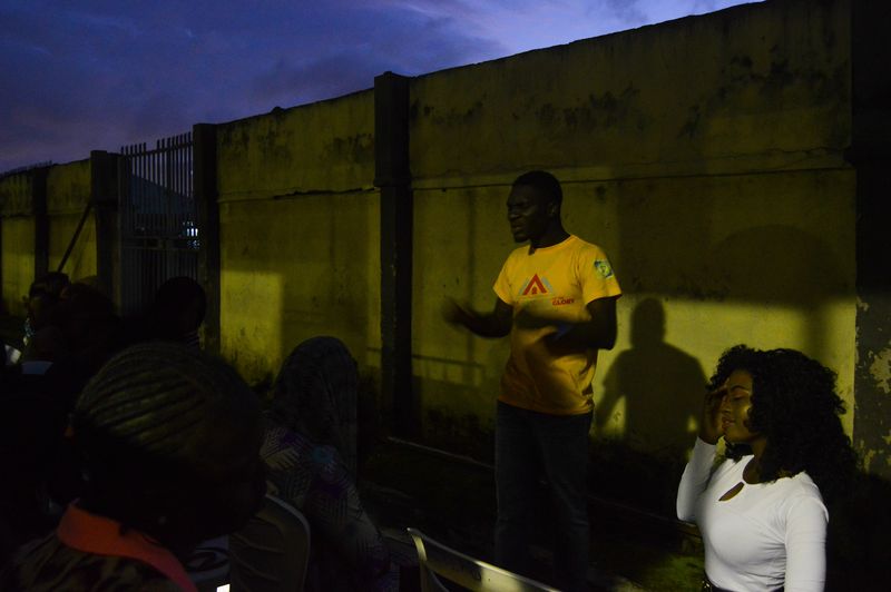 © Ọlájídé Ayẹni - Image from the Workers Behind the Design Yard photography project