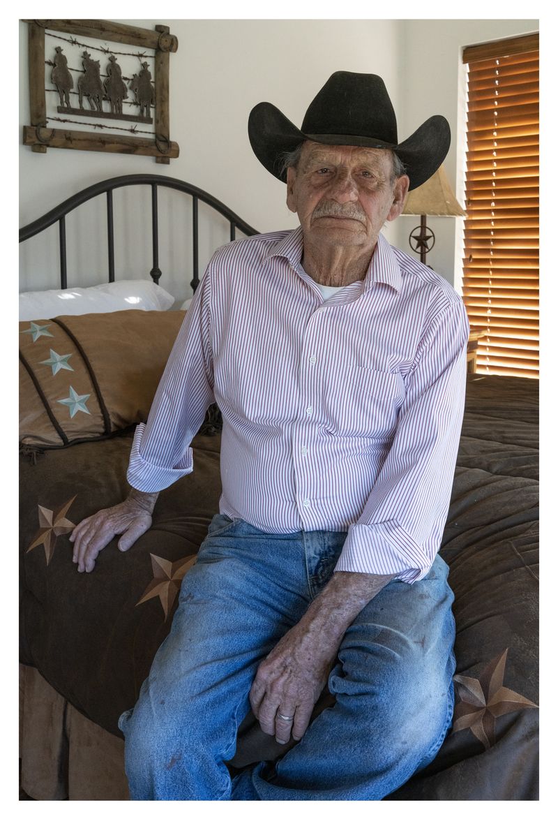 © Ute Behrend - Jim after the death of Sharon