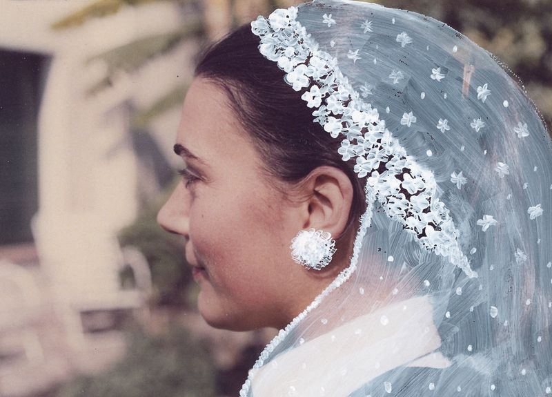 © Justina Leston - "Betty has a problem at home and they have to fix a leaky bathroom pipe".