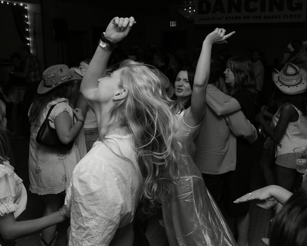 © Hannah Edelman - Image from the Dance Hall photography project