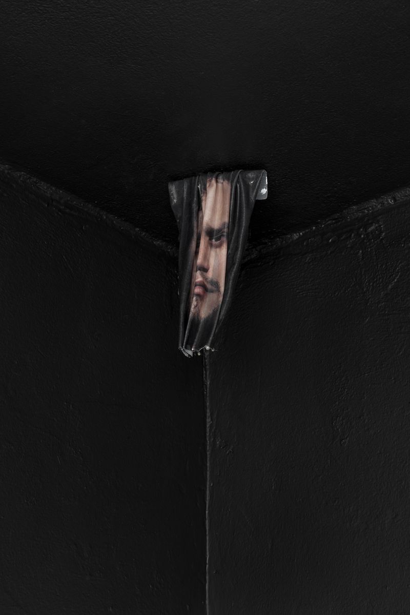 © Tiago Coelho - Photograph printed on fabric and hardened with resin. 15cmx30cmx04cm