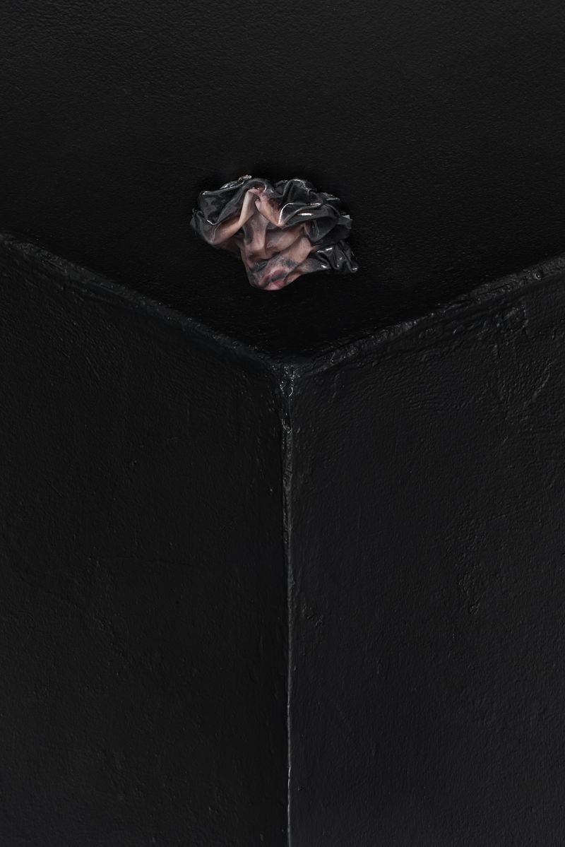 © Tiago Coelho - Photograph printed on fabric and hardened with resin. 15cmx15cmx03cm