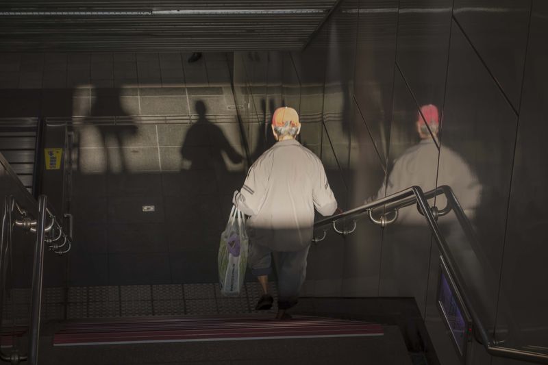 © ines lee - Image from the This fish that eagers to fly photography project