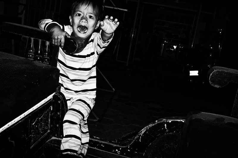 © Ashutosh Shaktan - Image from the Darkside of moon for which the moonflower longs photography project