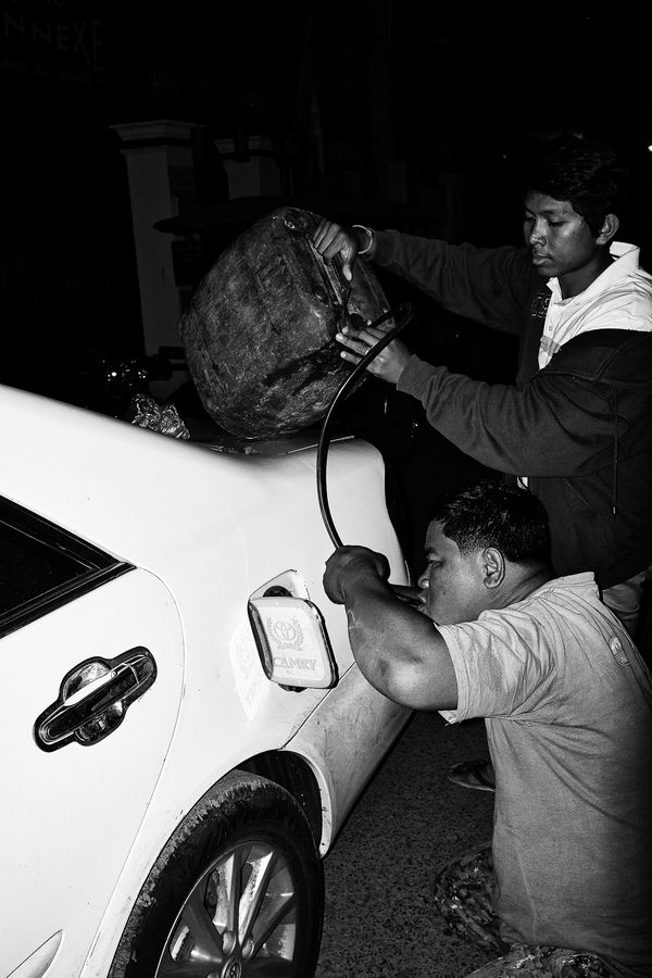 © Ashutosh Shaktan - Image from the Darkside of moon for which the moonflower longs photography project