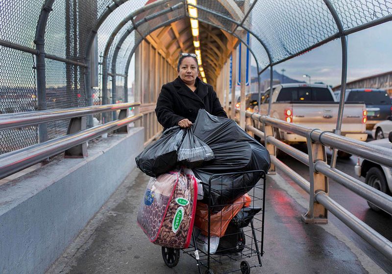 © Ingrid Leyva - Image from the Mexican Shoppers photography project
