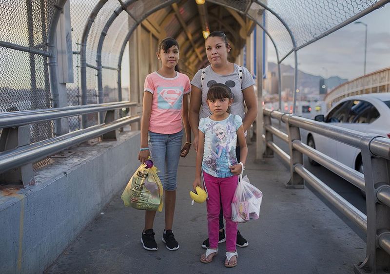 © Ingrid Leyva - Image from the Mexican Shoppers photography project