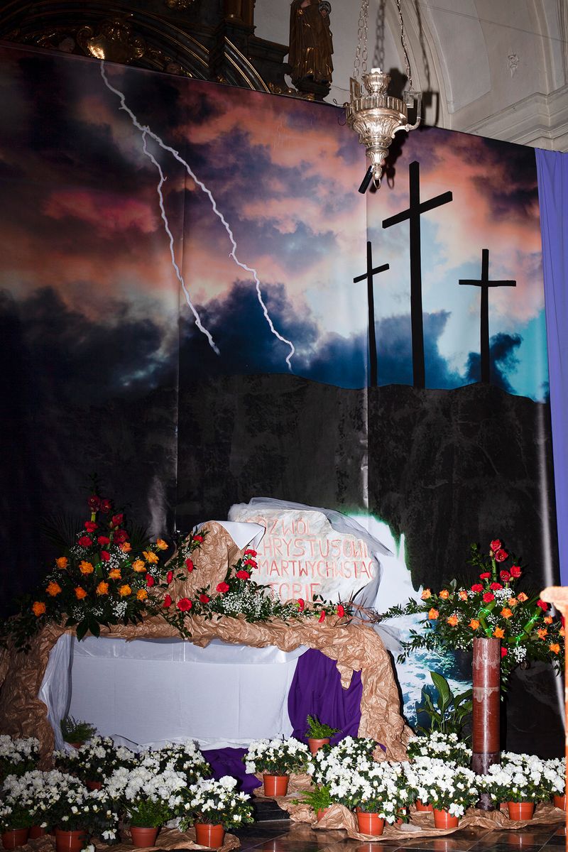 © Joanna Musiał - Image from the Satan at the Paris' gates photography project