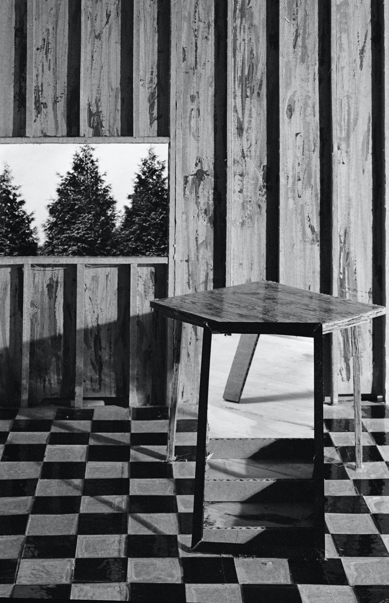 © Robin Crookall - Image from the My Favorite Shapes photography project